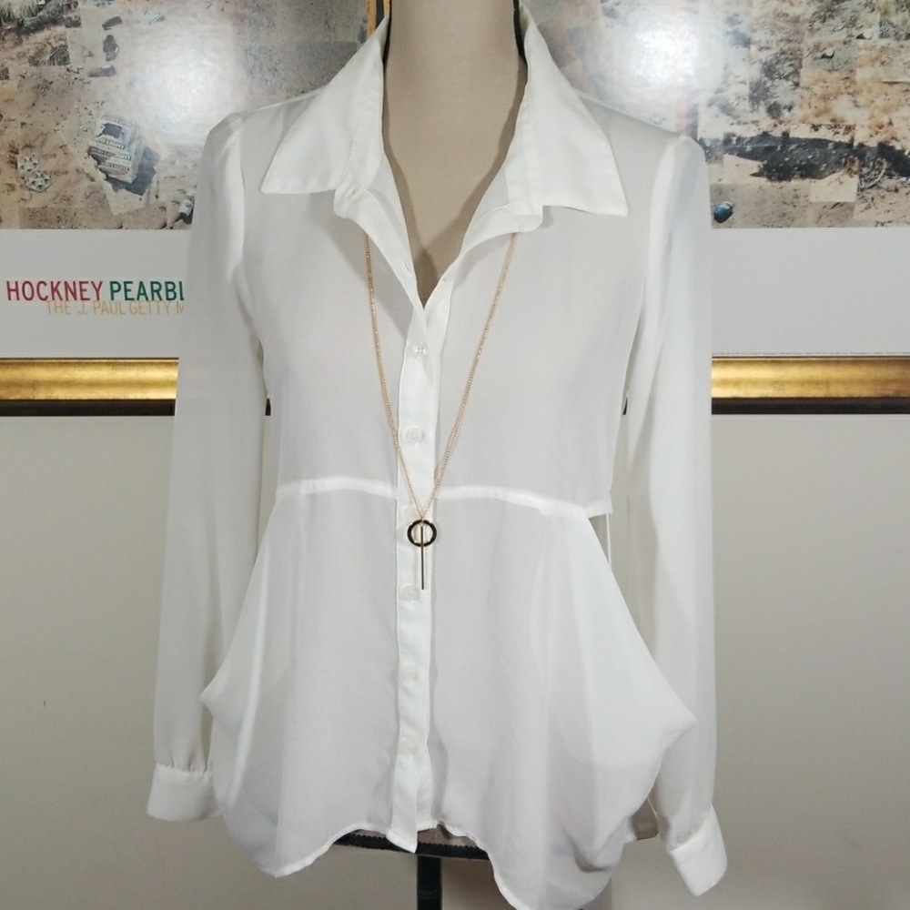 6 Degrees sheer white buttons down top. Size S